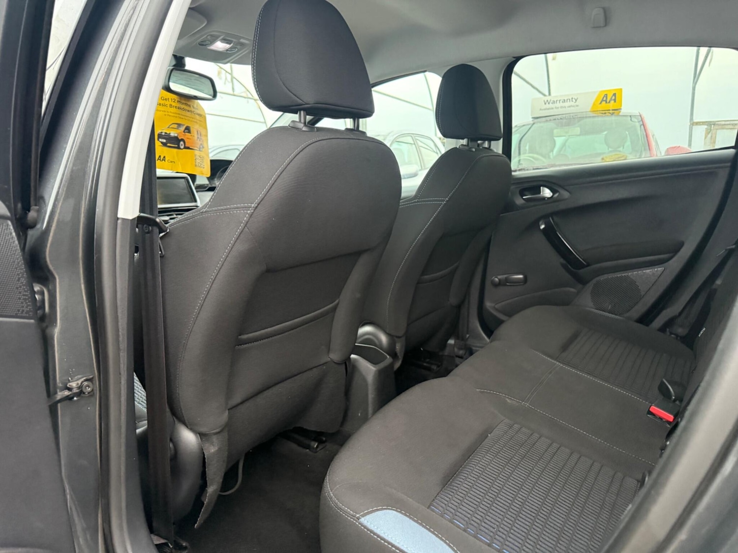 Used Peugeot 208 2015 for sale - 77315102: Photo 58