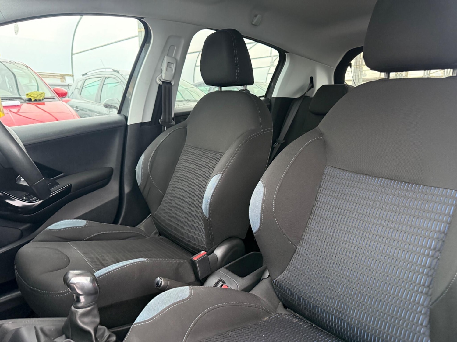 Used Peugeot 208 2015 for sale - 77315102: Photo 60