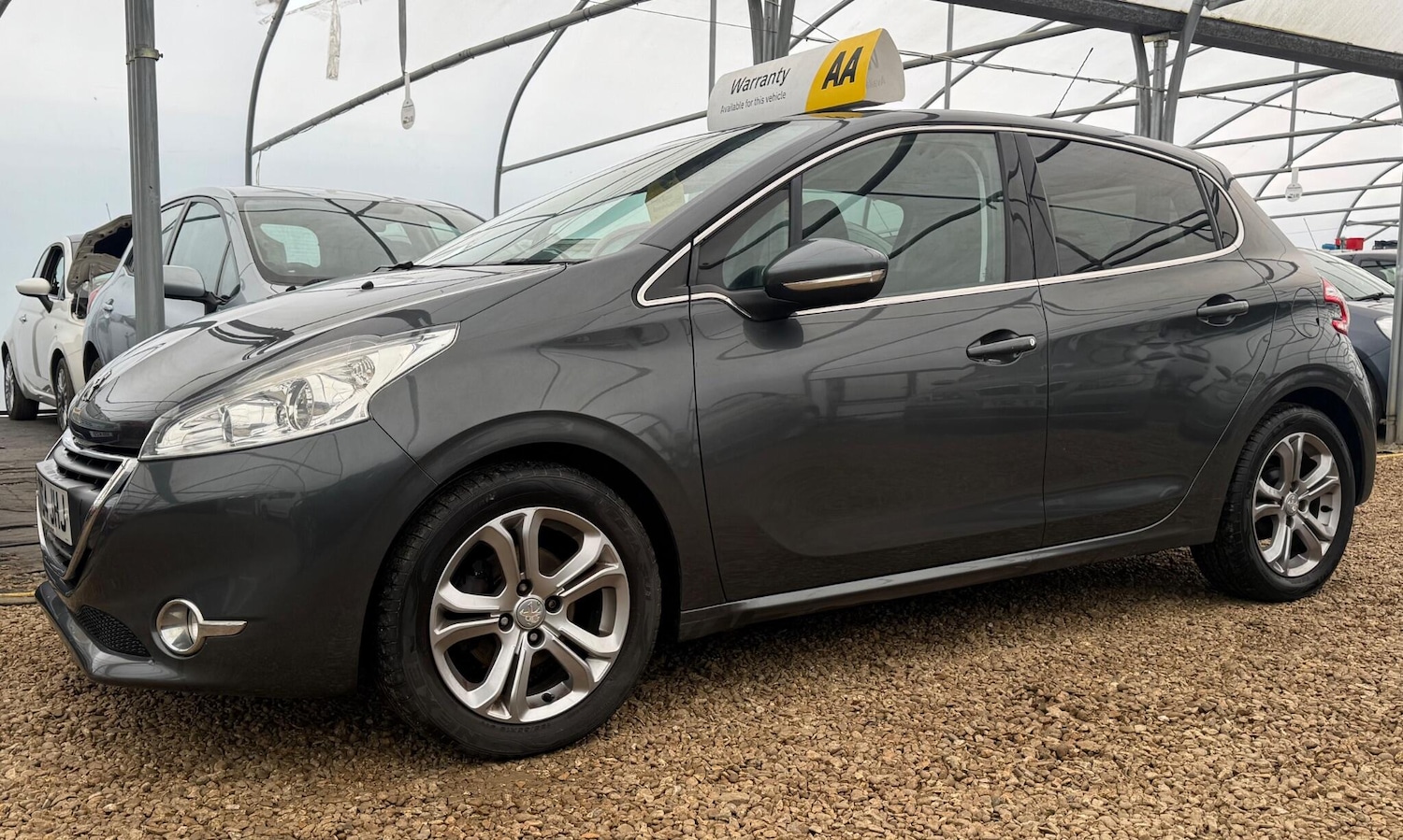 Used Peugeot 208 2015 for sale - 77315102: Photo 9
