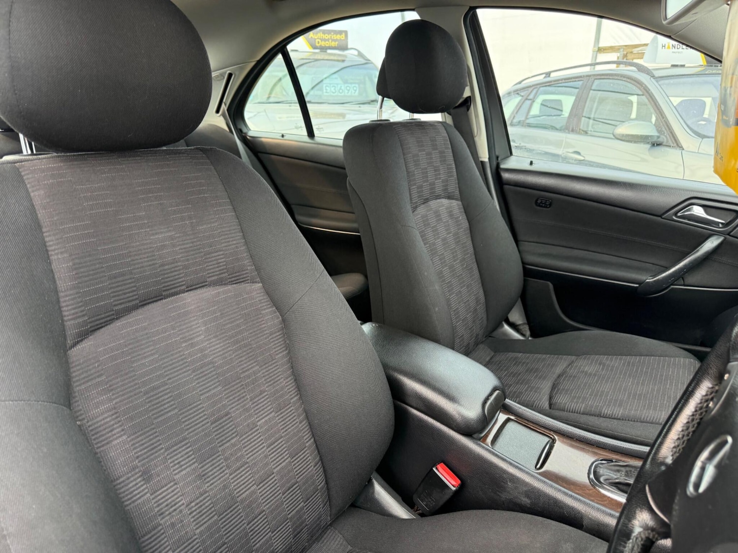 Used Mercedes-Benz C Class 2005 for sale - 77898390: Photo 17