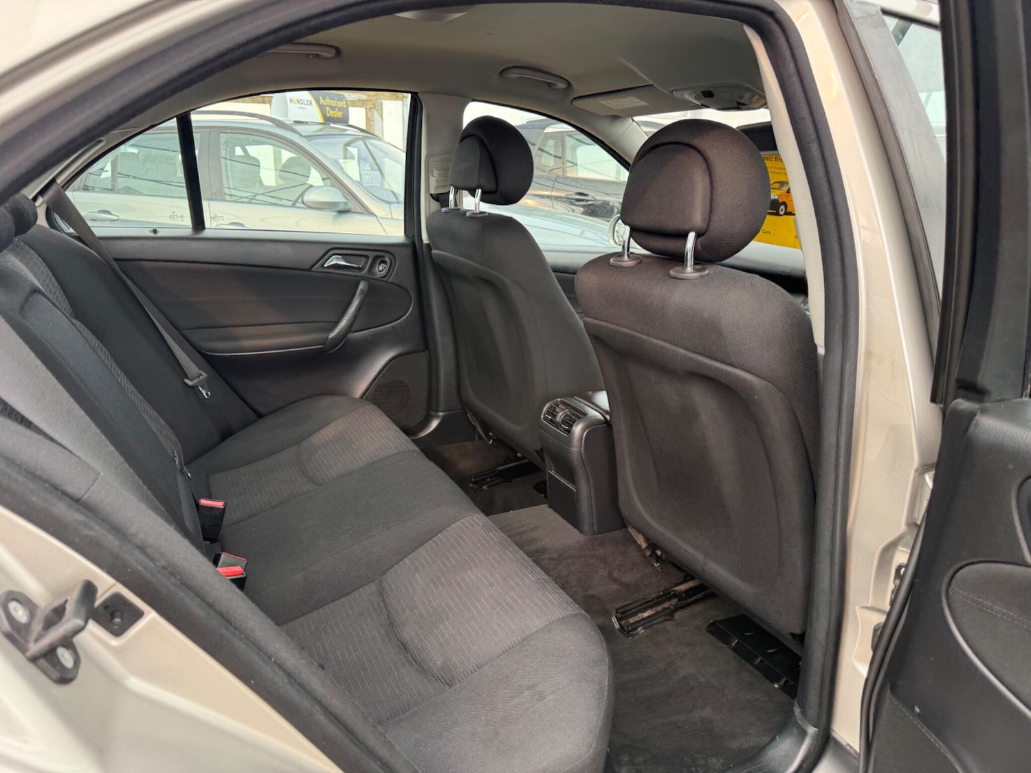 Used Mercedes-Benz C Class 2005 for sale - 77898390: Photo 20