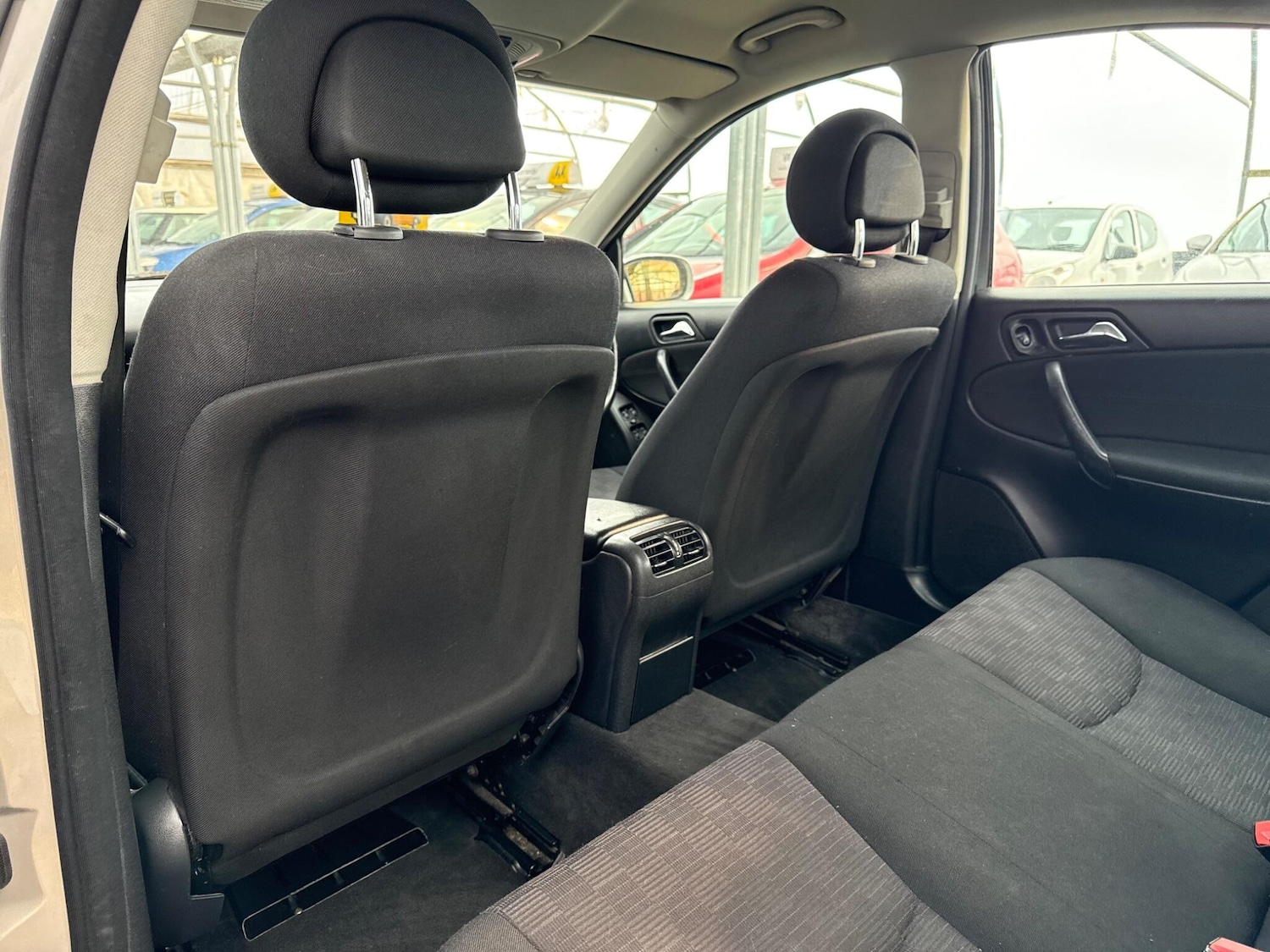 Used Mercedes-Benz C Class 2005 for sale - 77898390: Photo 27