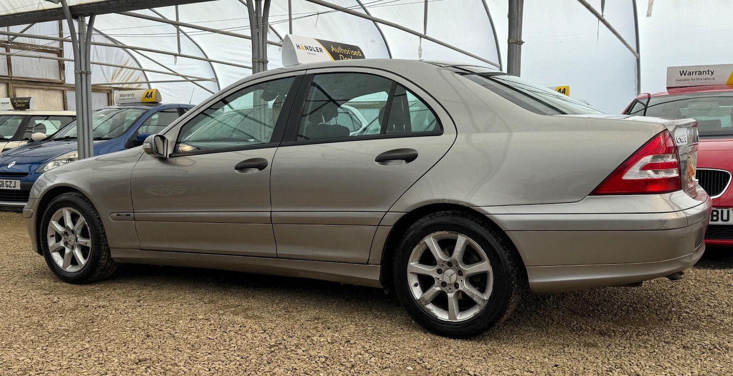 Used Mercedes-Benz C Class 2005 for sale - 77898390: Photo 39