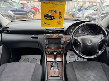 Used Mercedes-Benz C Class 2005 for sale - 77898390: Photo