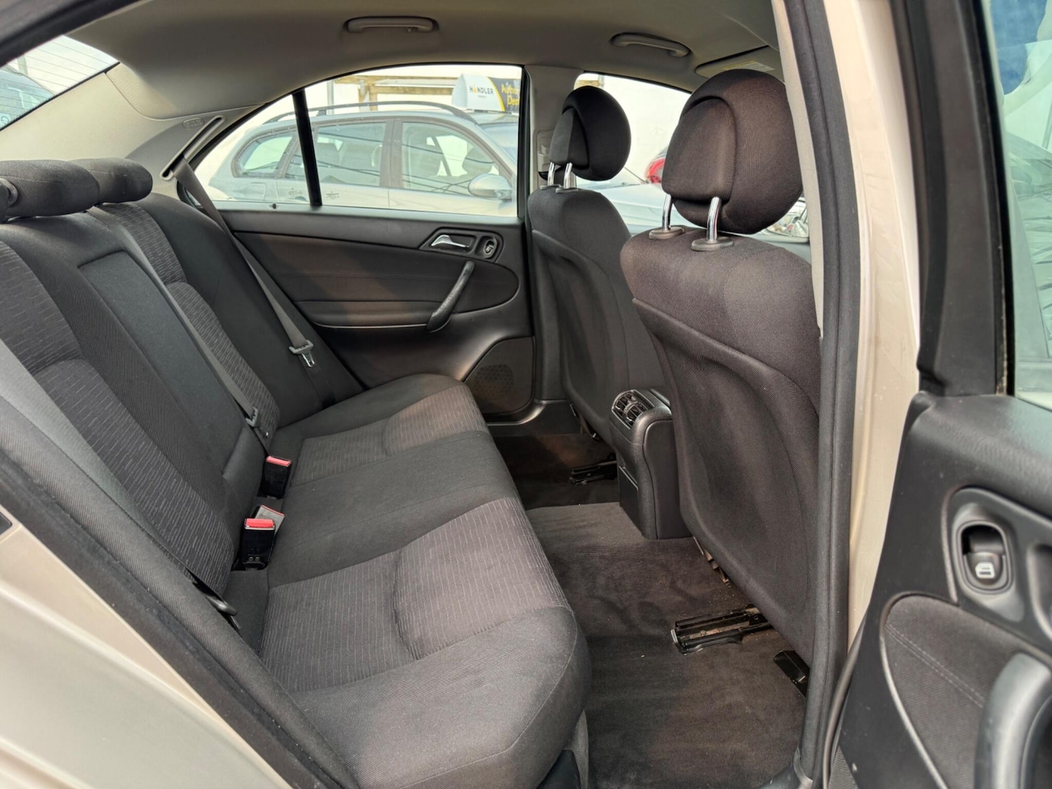 Used Mercedes-Benz C Class 2005 for sale - 77898390: Photo 50