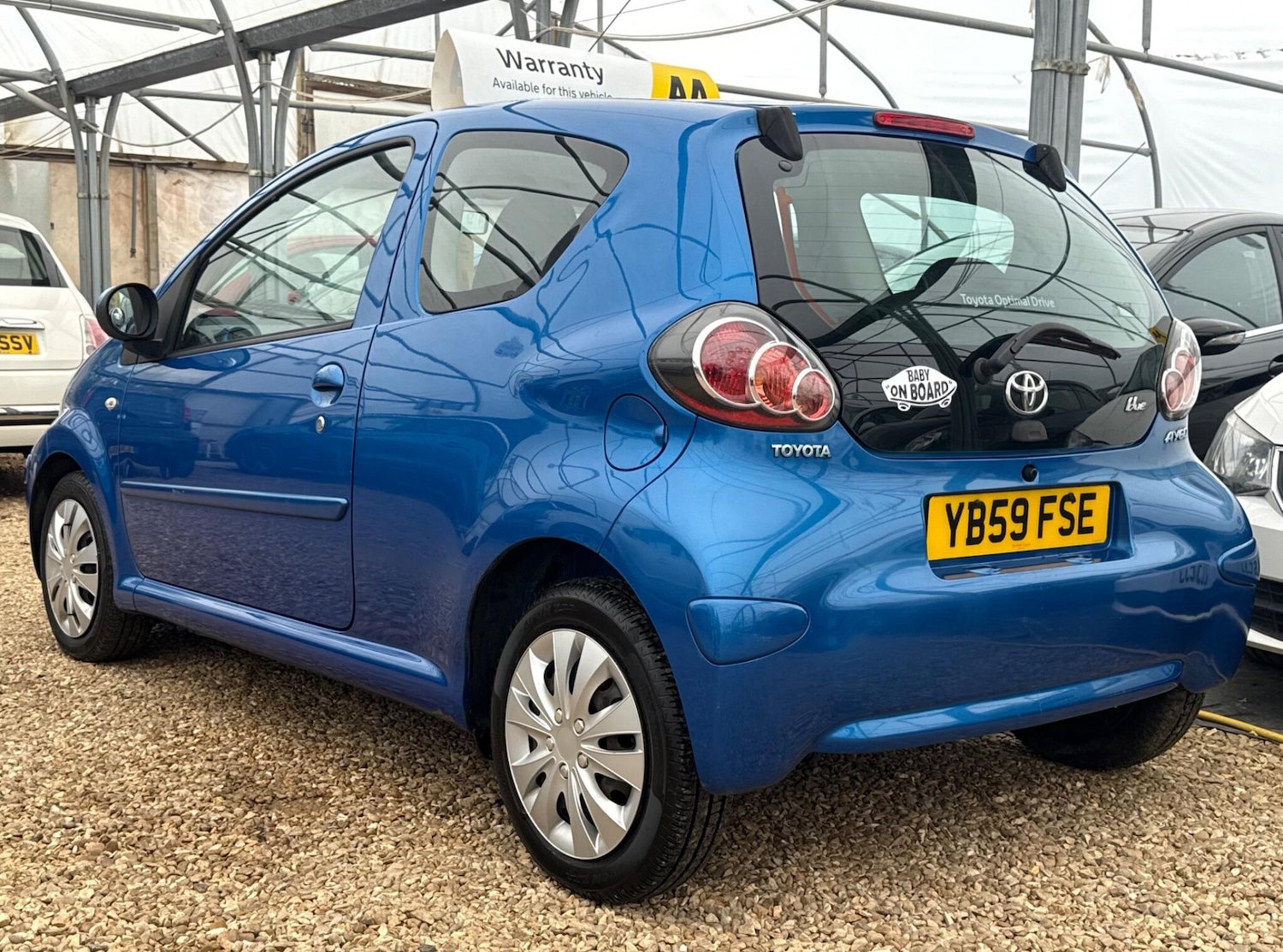 Used Toyota AYGO 2010 for sale - 76094431: Photo 2
