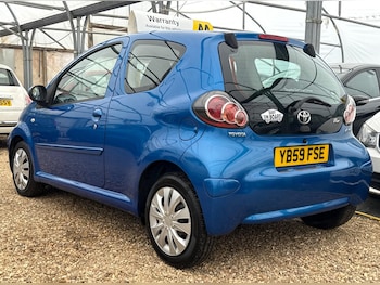 Used Toyota AYGO 2010 for sale - 76094431: Photo