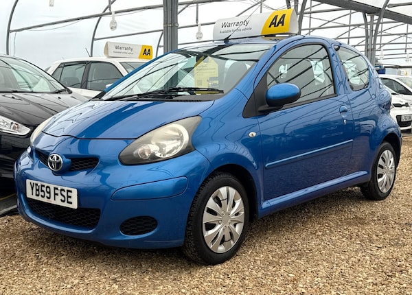 Used Toyota AYGO 2010 for sale - 76094431: Photo 40