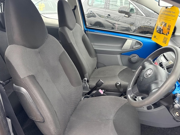 Used Toyota AYGO 2010 for sale - 76094431: Photo 45