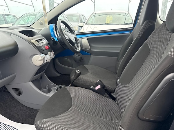 Used Toyota AYGO 2010 for sale - 76094431: Photo 56
