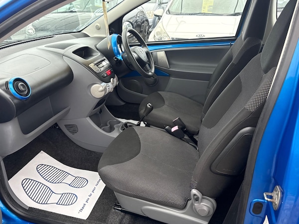 Used Toyota AYGO 2010 for sale - 76094431: Photo 57