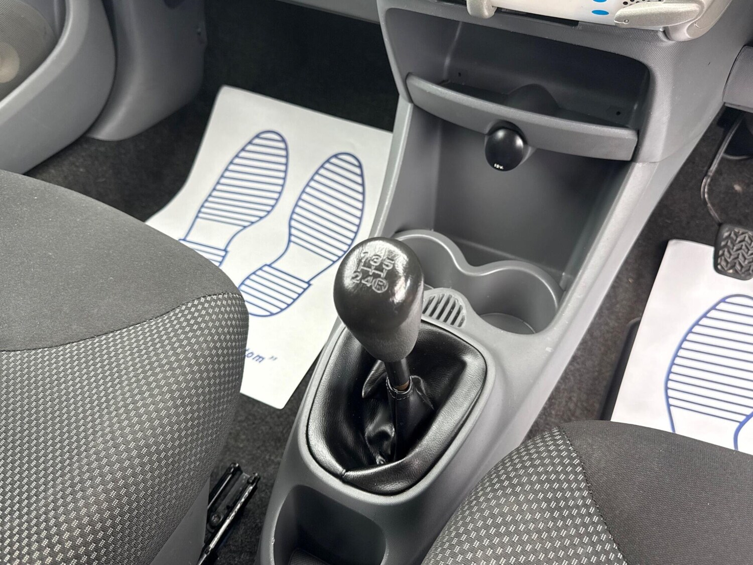 Used Toyota AYGO 2010 for sale - 76094431: Photo 62