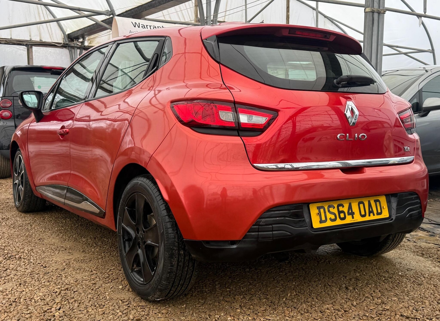 Used Renault Clio 2014 for sale - 77305619: Photo 2