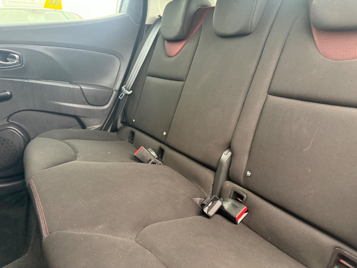 Used Renault Clio 2014 for sale - 77305619: Photo 22