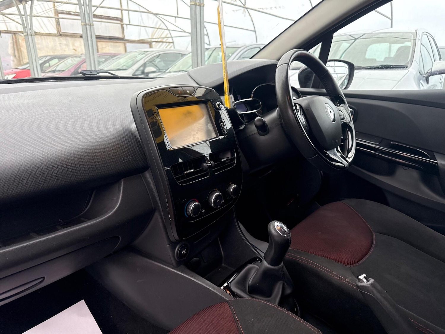 Used Renault Clio 2014 for sale - 77305619: Photo 27