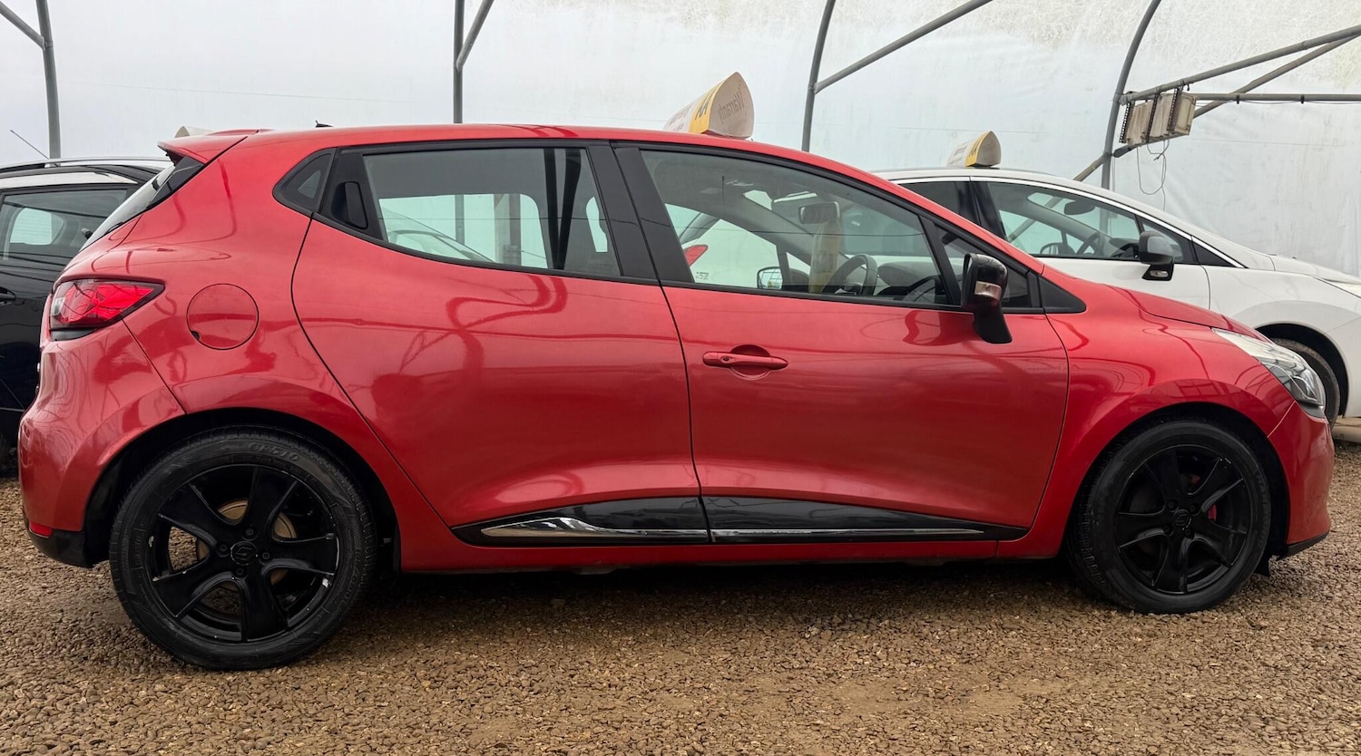 Used Renault Clio 2014 for sale - 77305619: Photo 32