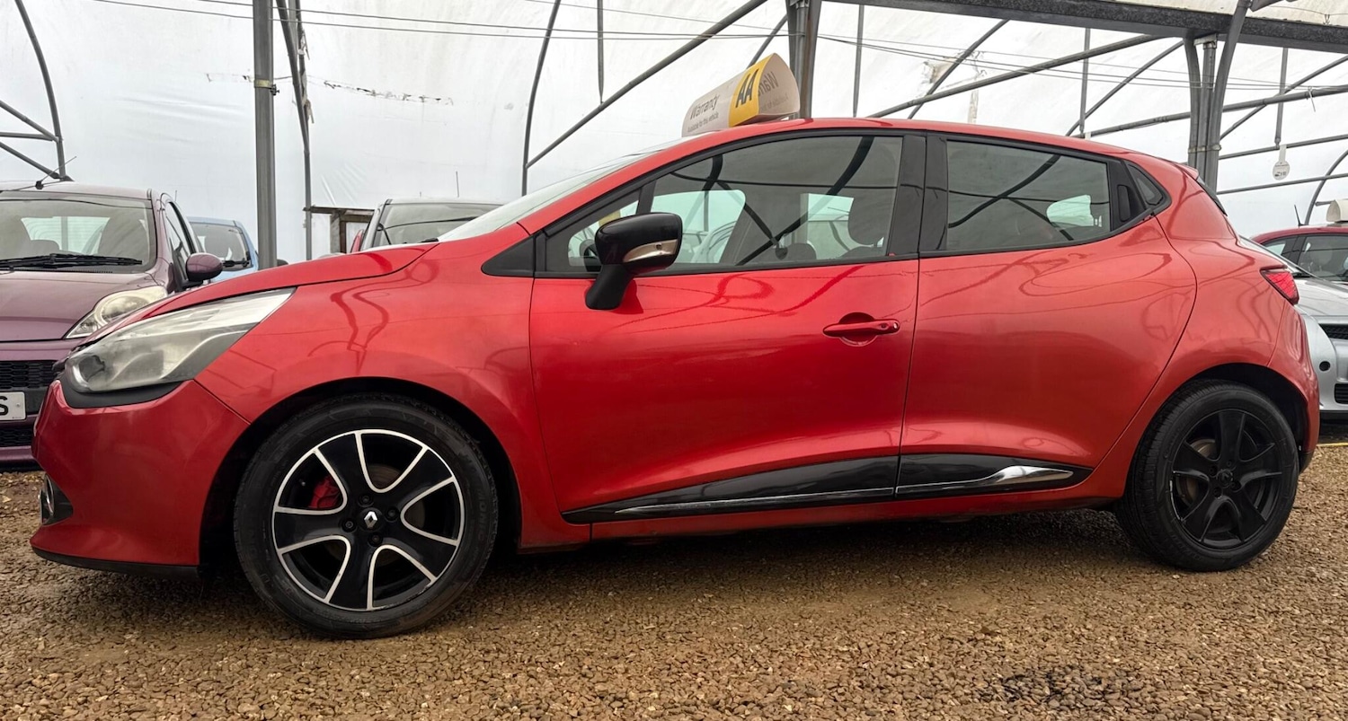 Used Renault Clio 2014 for sale - 77305619: Photo 37