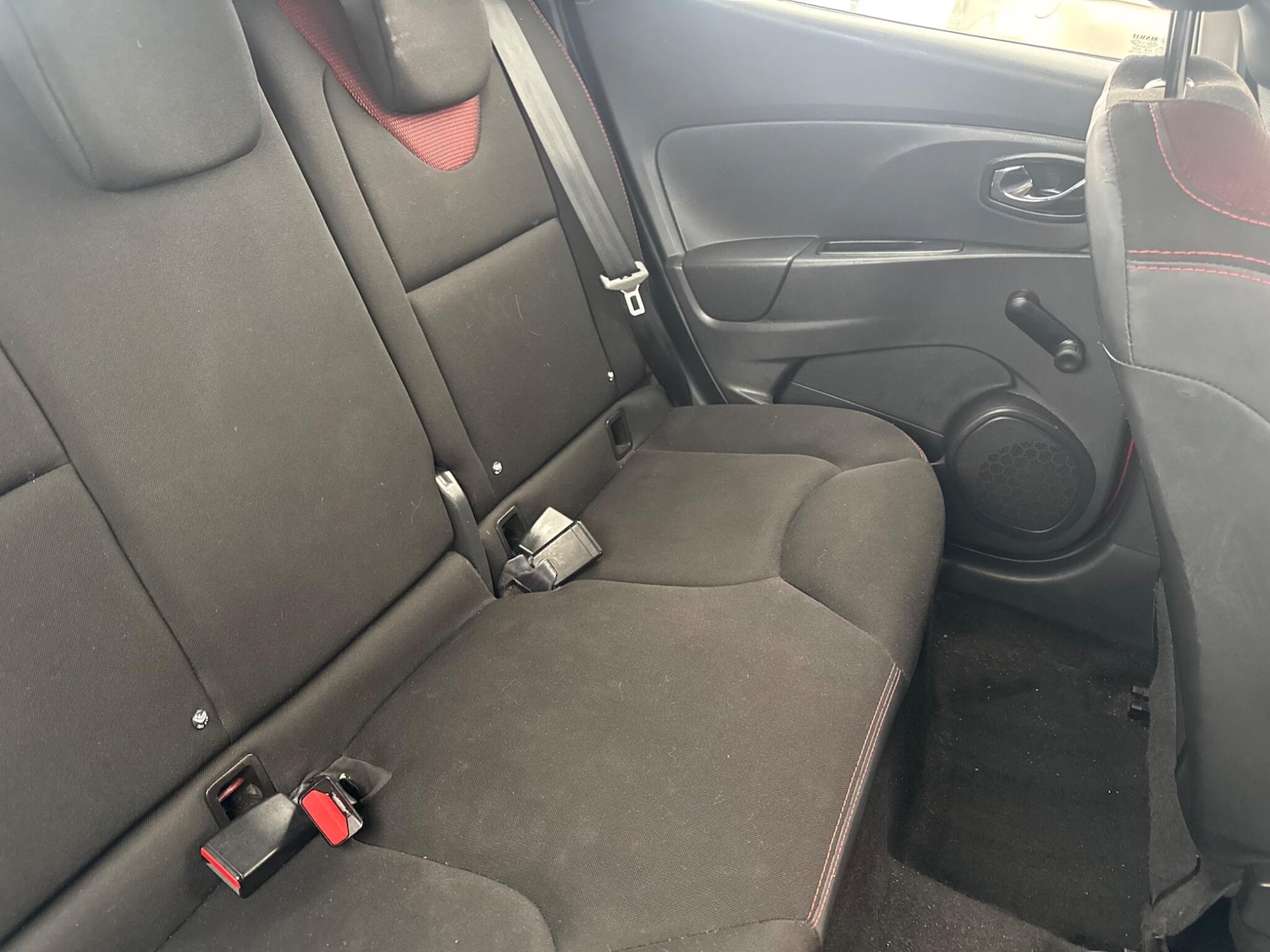 Used Renault Clio 2014 for sale - 77305619: Photo 47