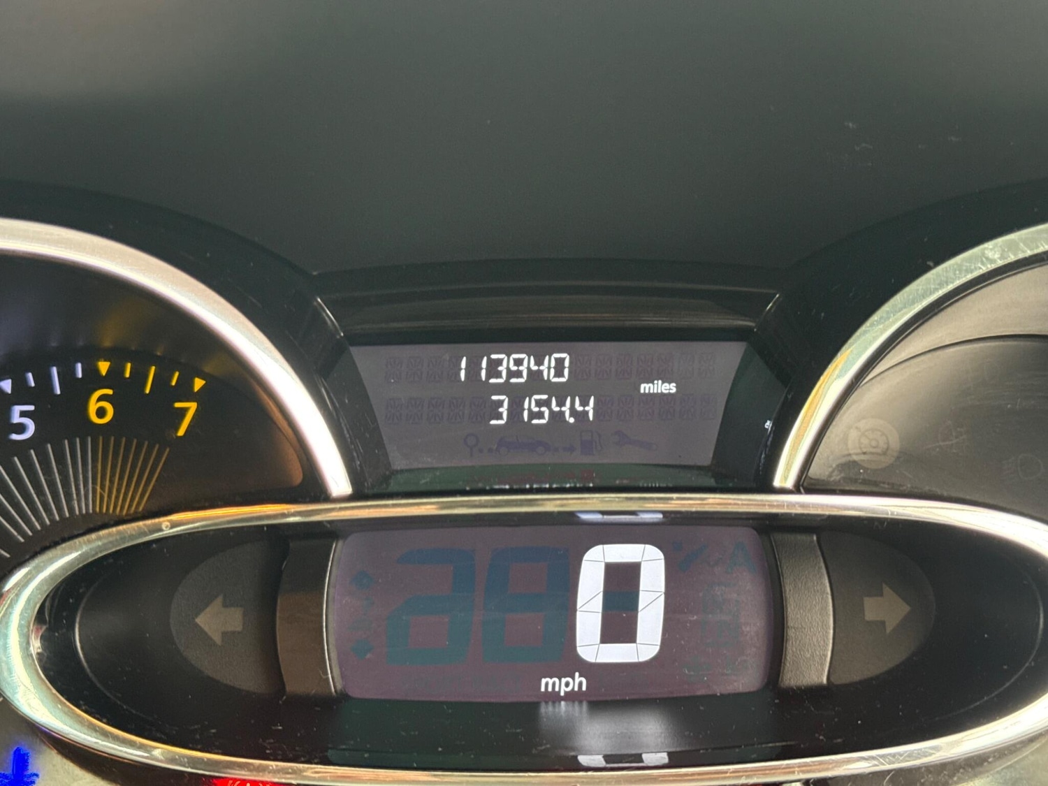 Used Renault Clio 2014 for sale - 77305619: Photo 75