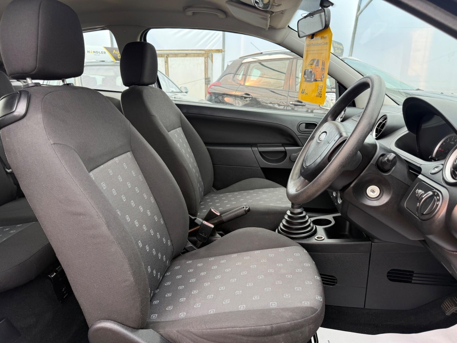 Used Ford Fiesta 2004 for sale - 77957997: Photo 15