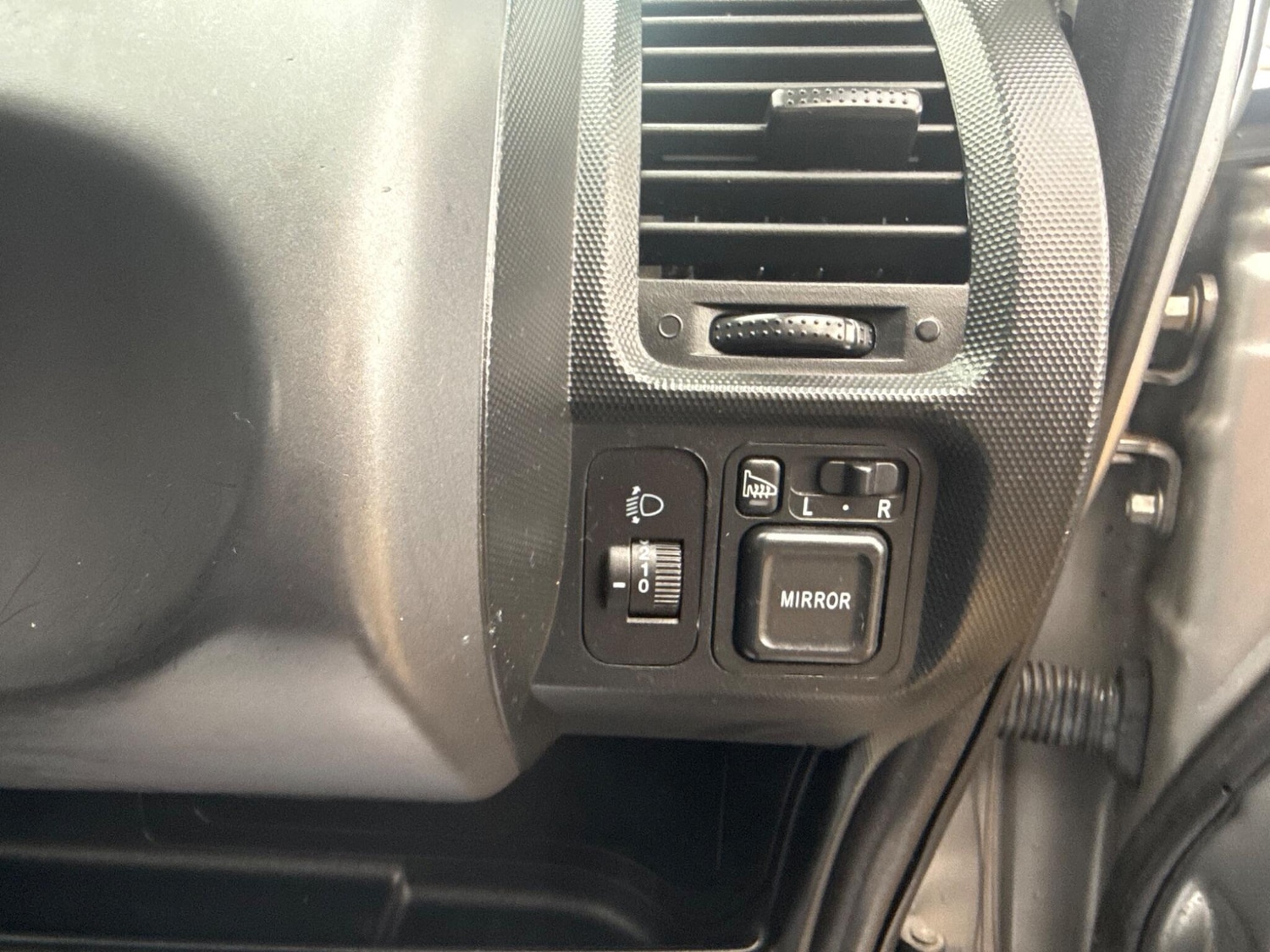 Used Honda Jazz 2004 for sale - 76499207: Photo 75