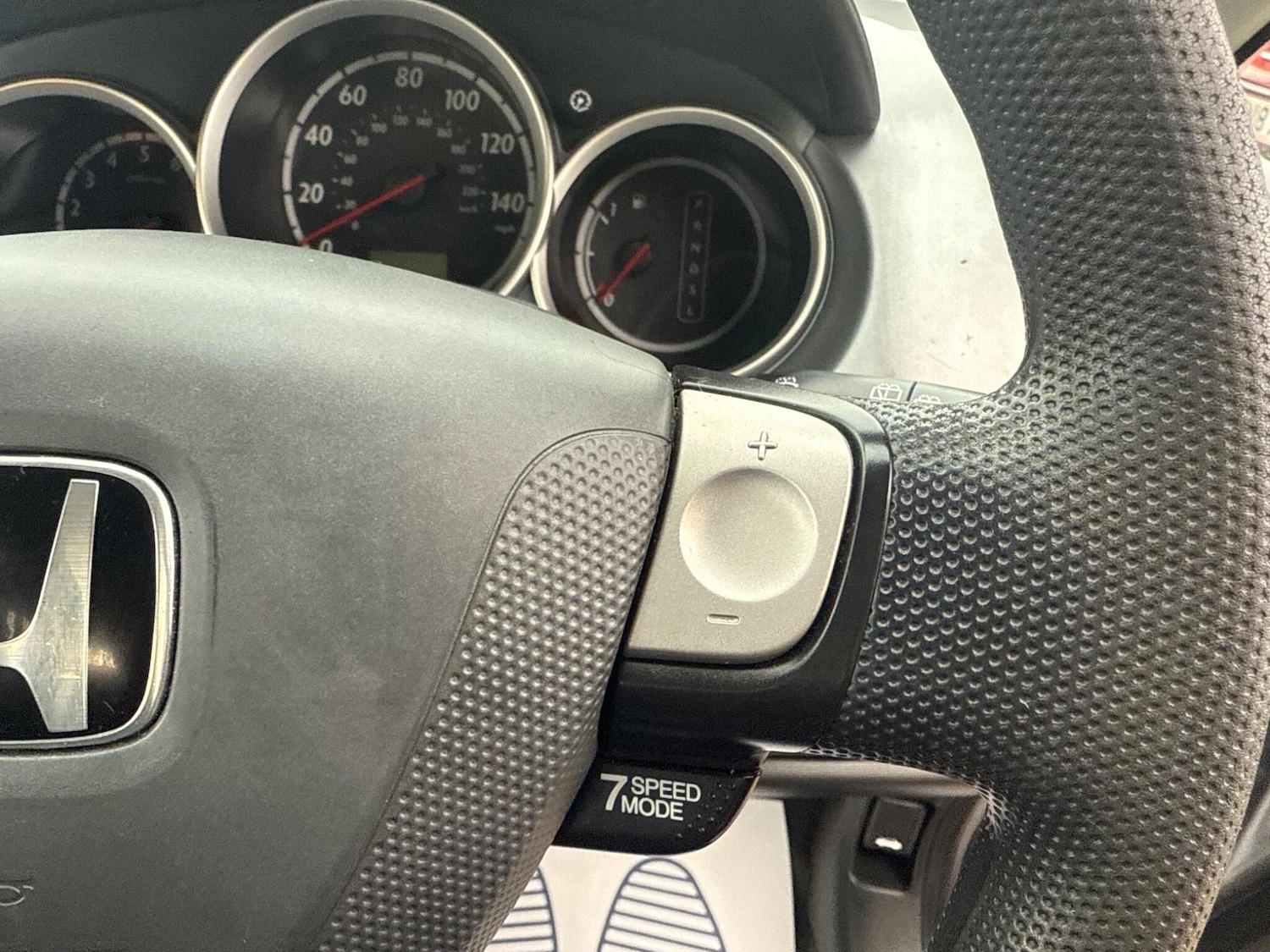 Used Honda Jazz 2004 for sale - 76499207: Photo 77