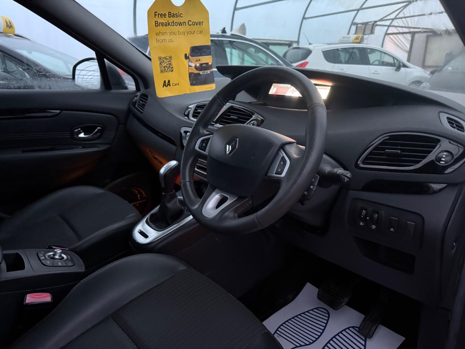 Used Renault Grand Scenic 2011 for sale - 77425559: Photo 12