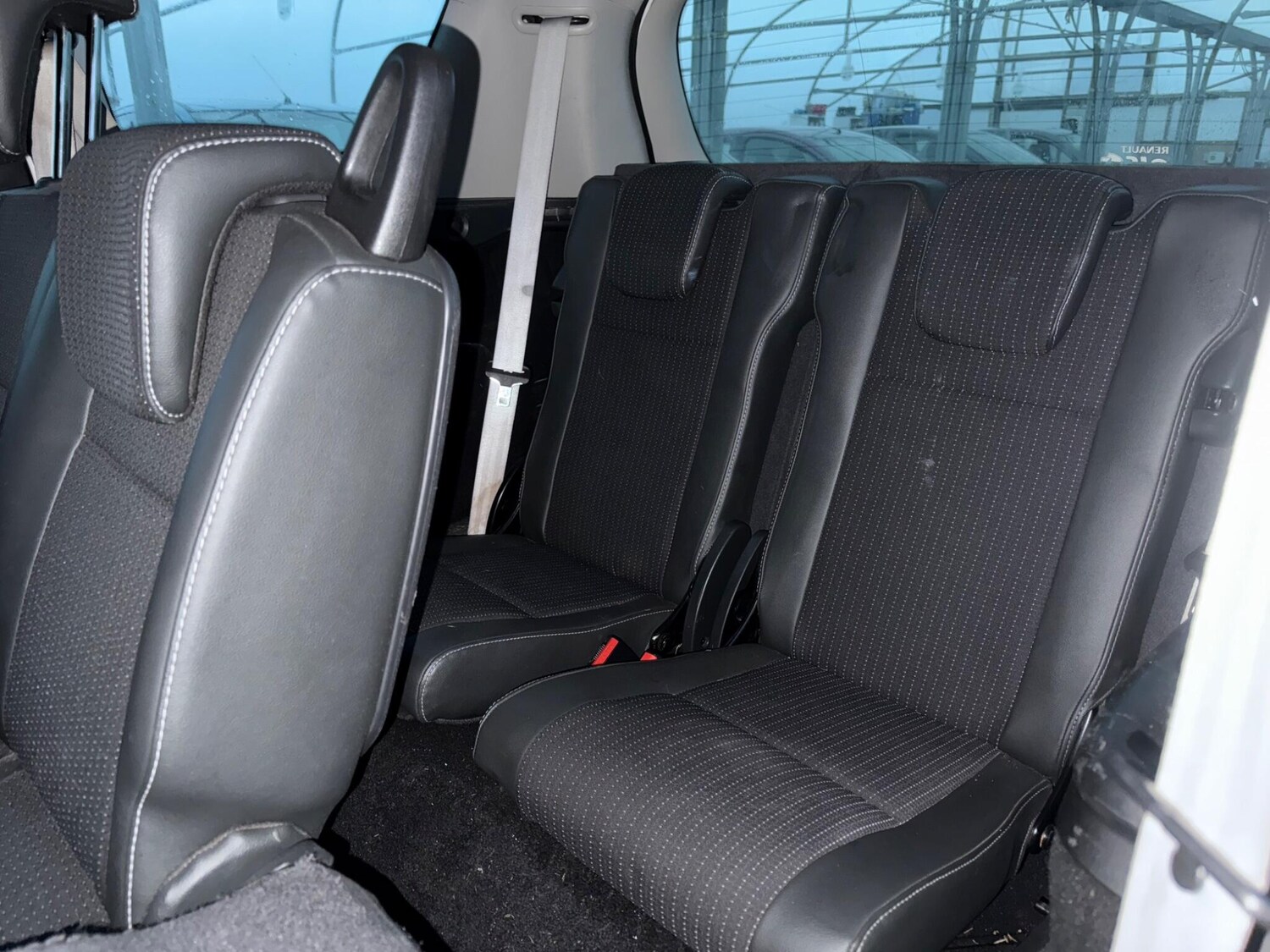 Used Renault Grand Scenic 2011 for sale - 77425559: Photo 22