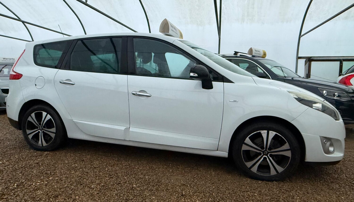 Used Renault Grand Scenic 2011 for sale - 77425559: Photo 29