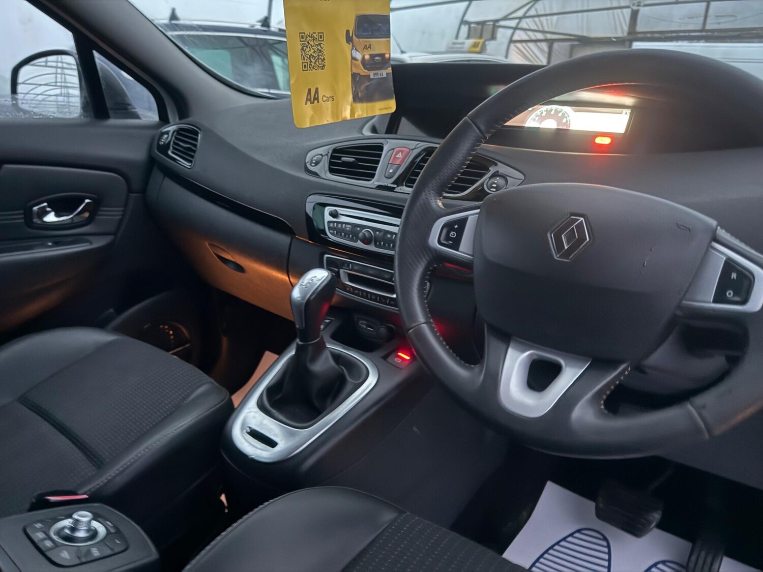 Used Renault Grand Scenic 2011 for sale - 77425559: Photo 37