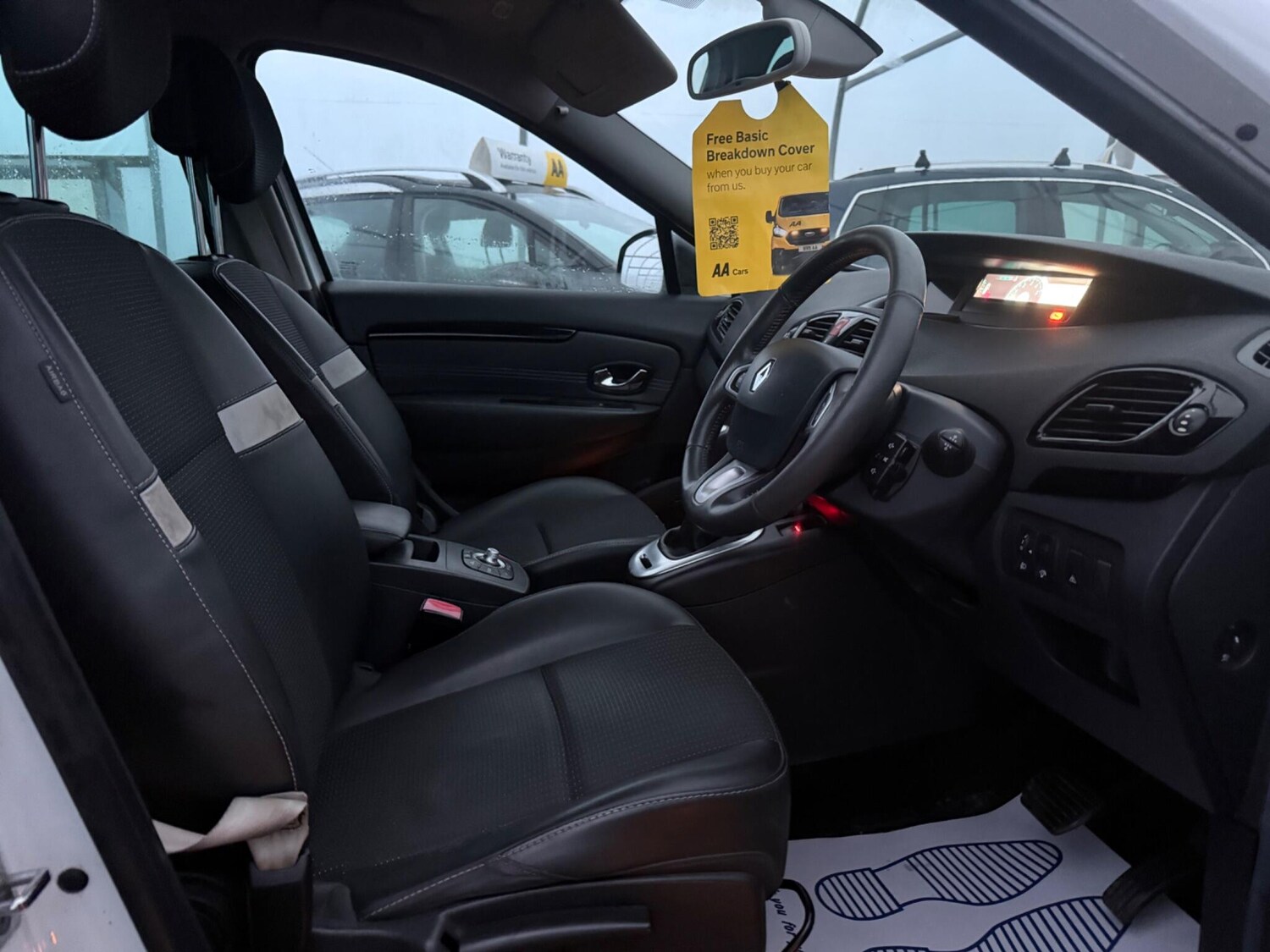 Used Renault Grand Scenic 2011 for sale - 77425559: Photo 38