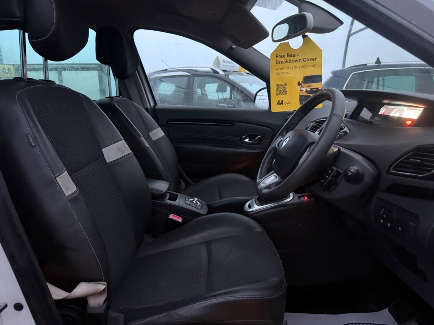 Used Renault Grand Scenic 2011 for sale - 77425559: Photo 39