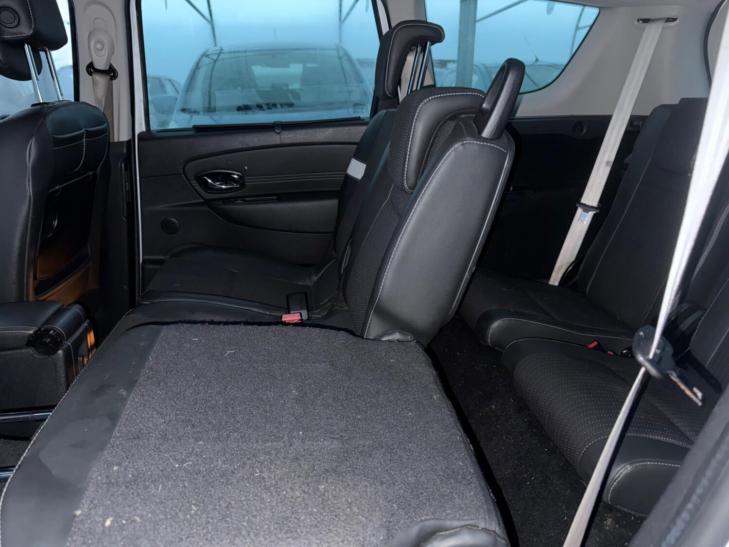 Used Renault Grand Scenic 2011 for sale - 77425559: Photo 45