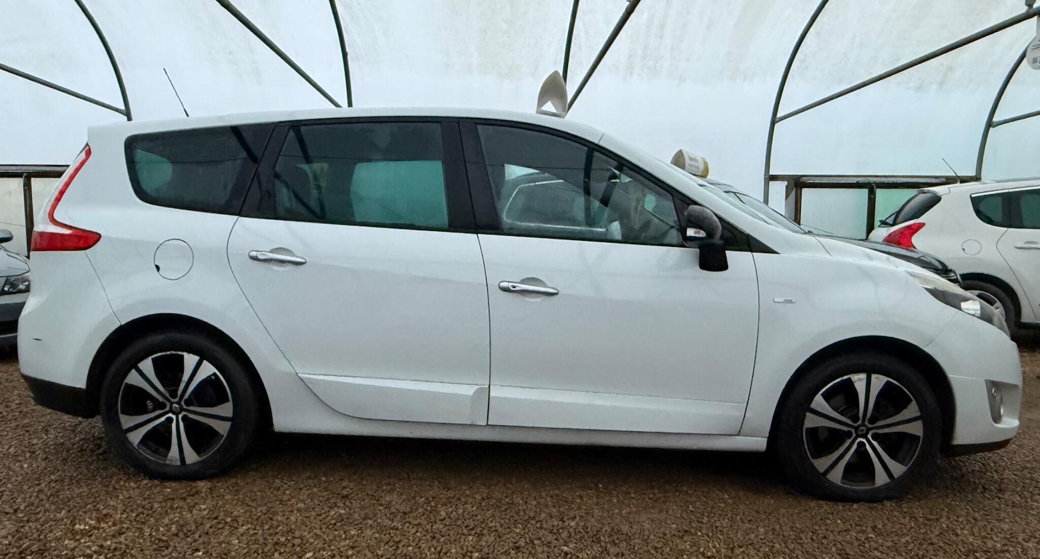 Used Renault Grand Scenic 2011 for sale - 77425559: Photo 5