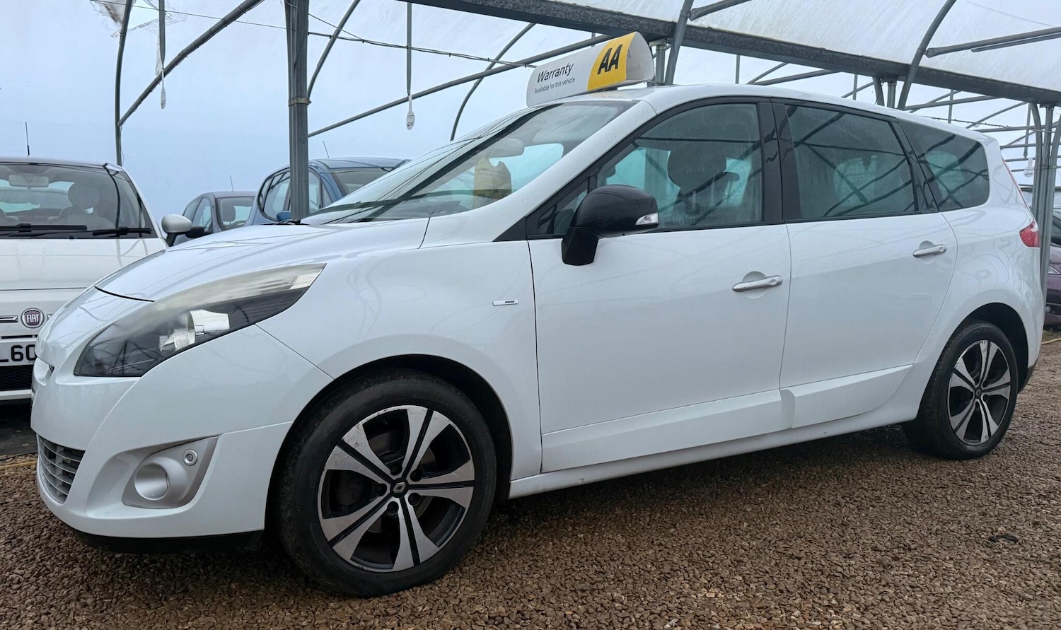 Used Renault Grand Scenic 2011 for sale - 77425559: Photo 9