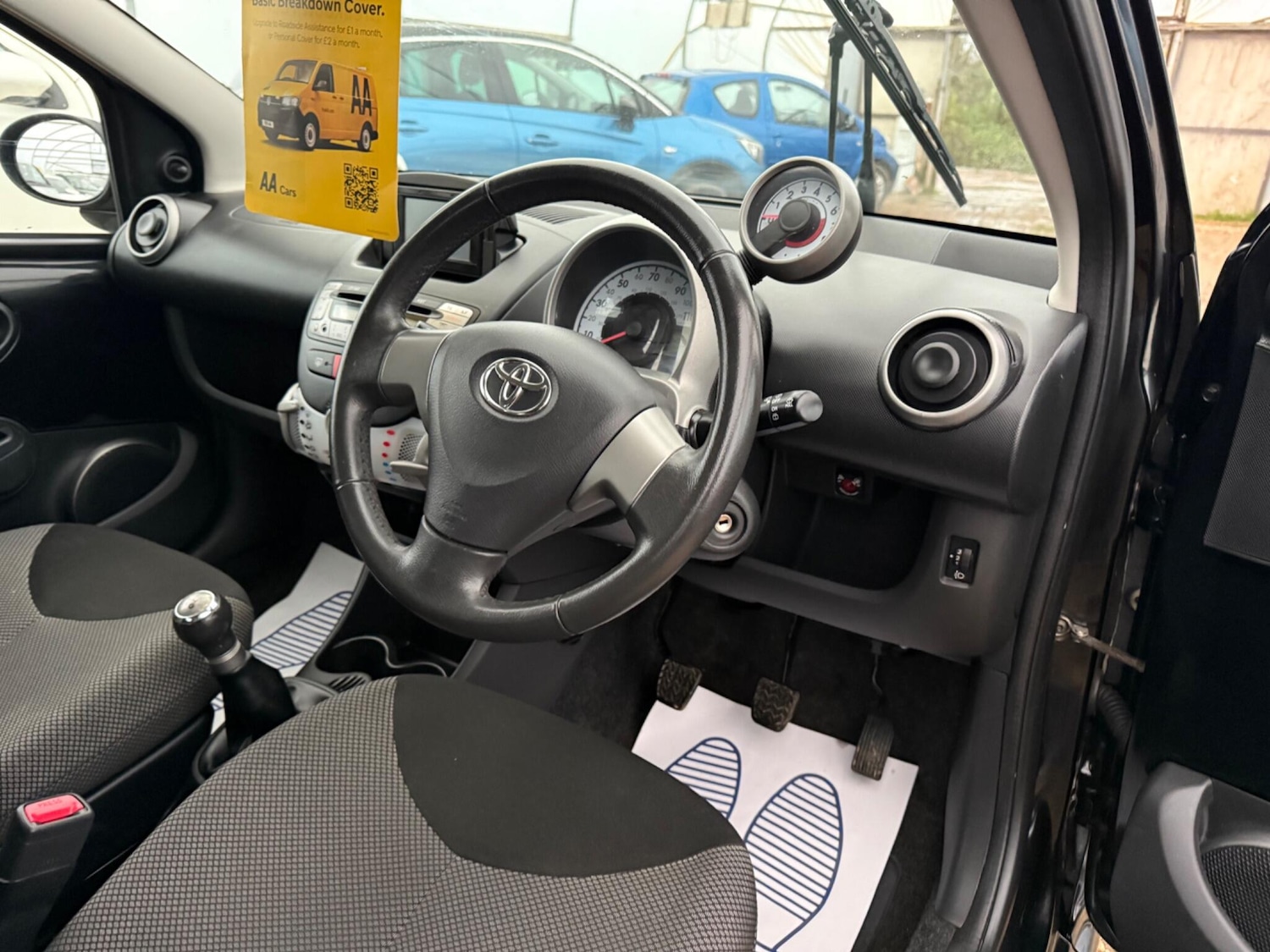 Used Toyota AYGO 2013 for sale - 76585097: Photo 12