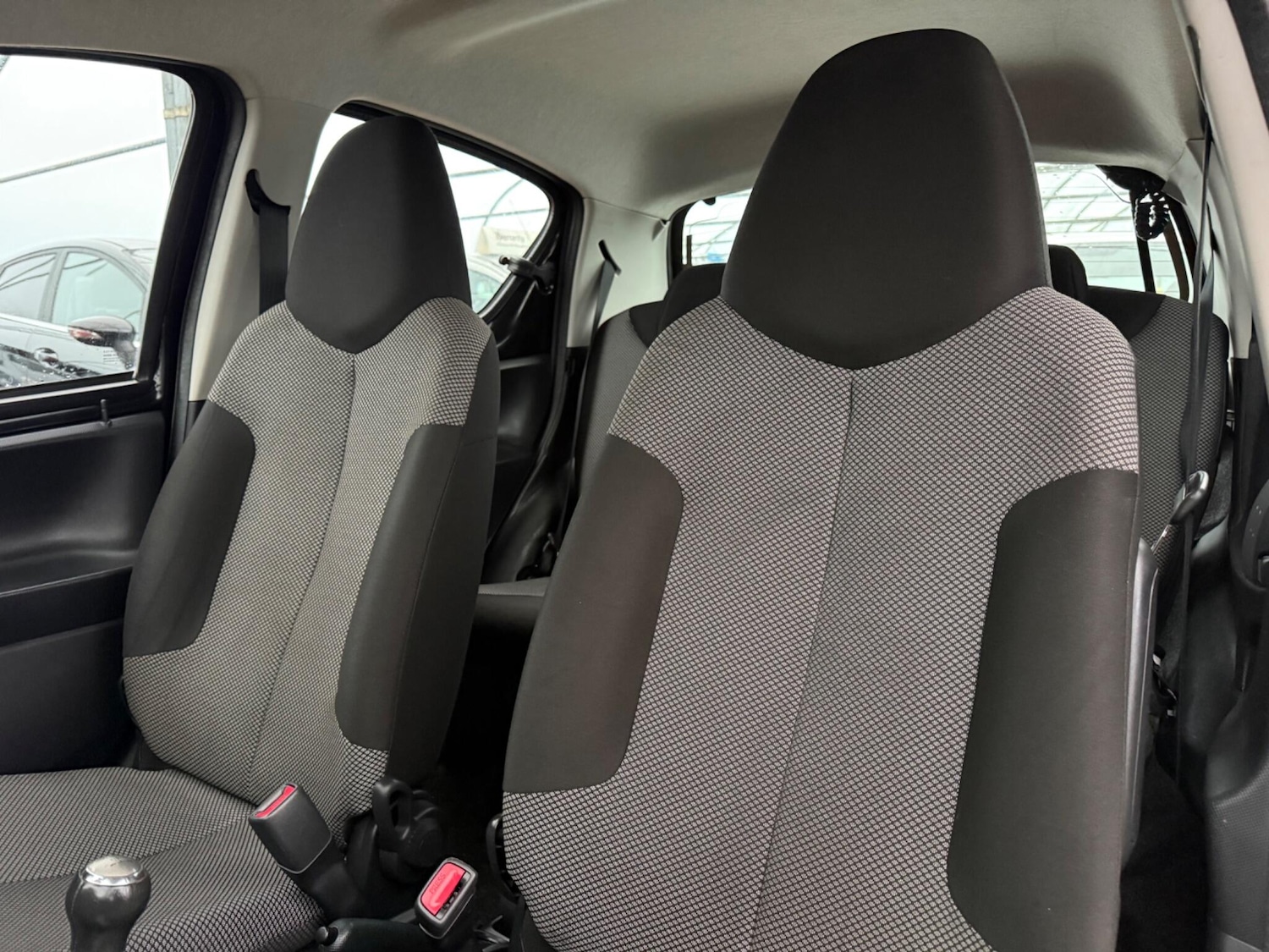 Used Toyota AYGO 2013 for sale - 76585097: Photo 26