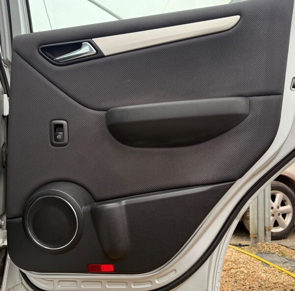 Used Mercedes-Benz A-Class 2012 for sale - 76214962: Photo 69