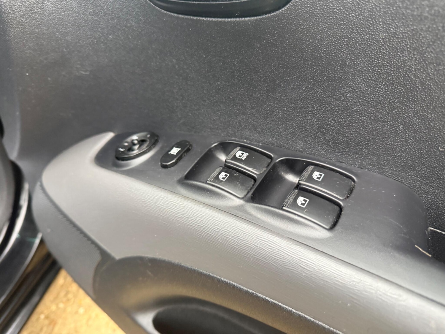 Used Hyundai i10 for sale - 76824872: Photo 74