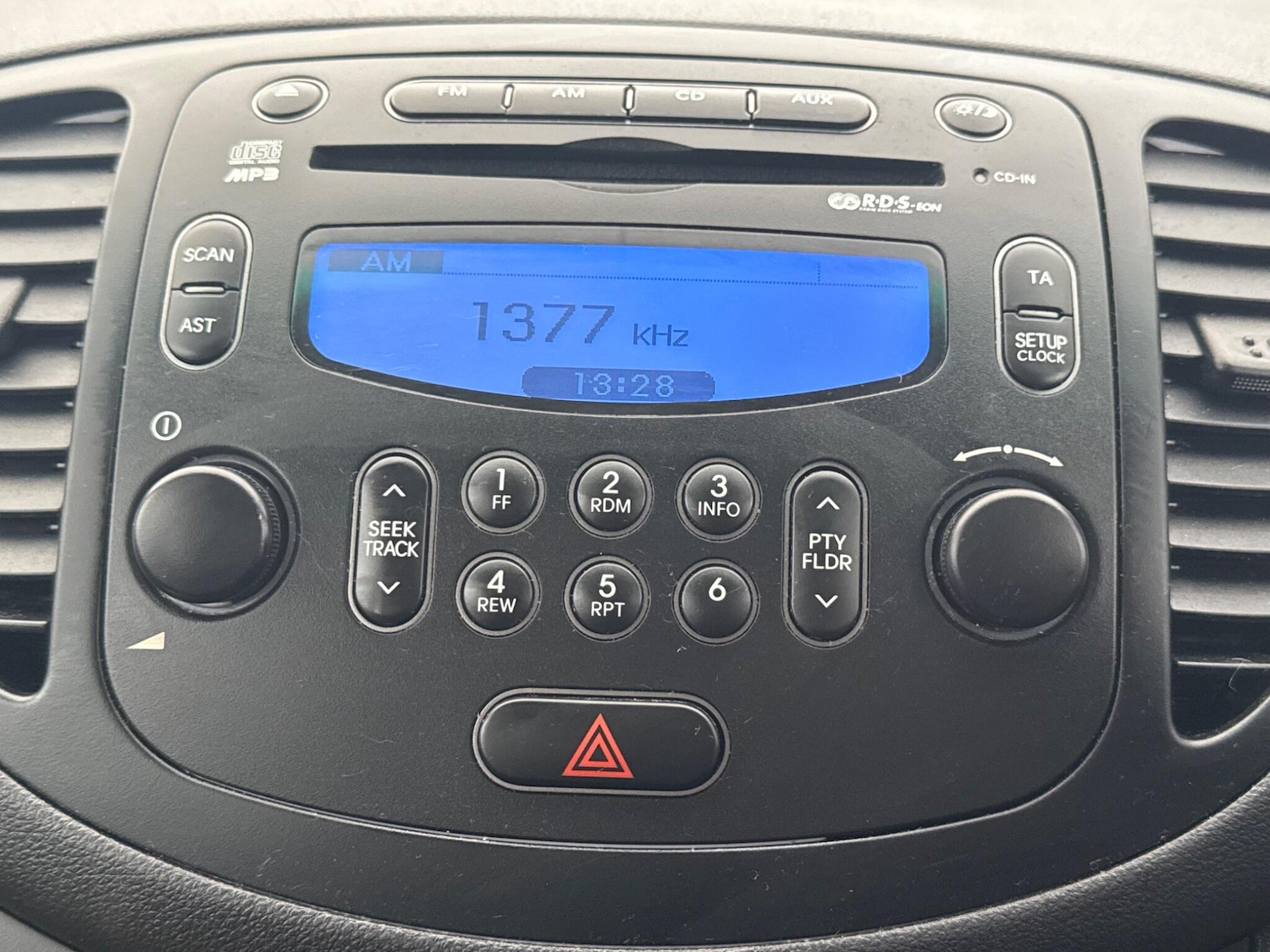 Used Hyundai i10 for sale - 76824872: Photo 79