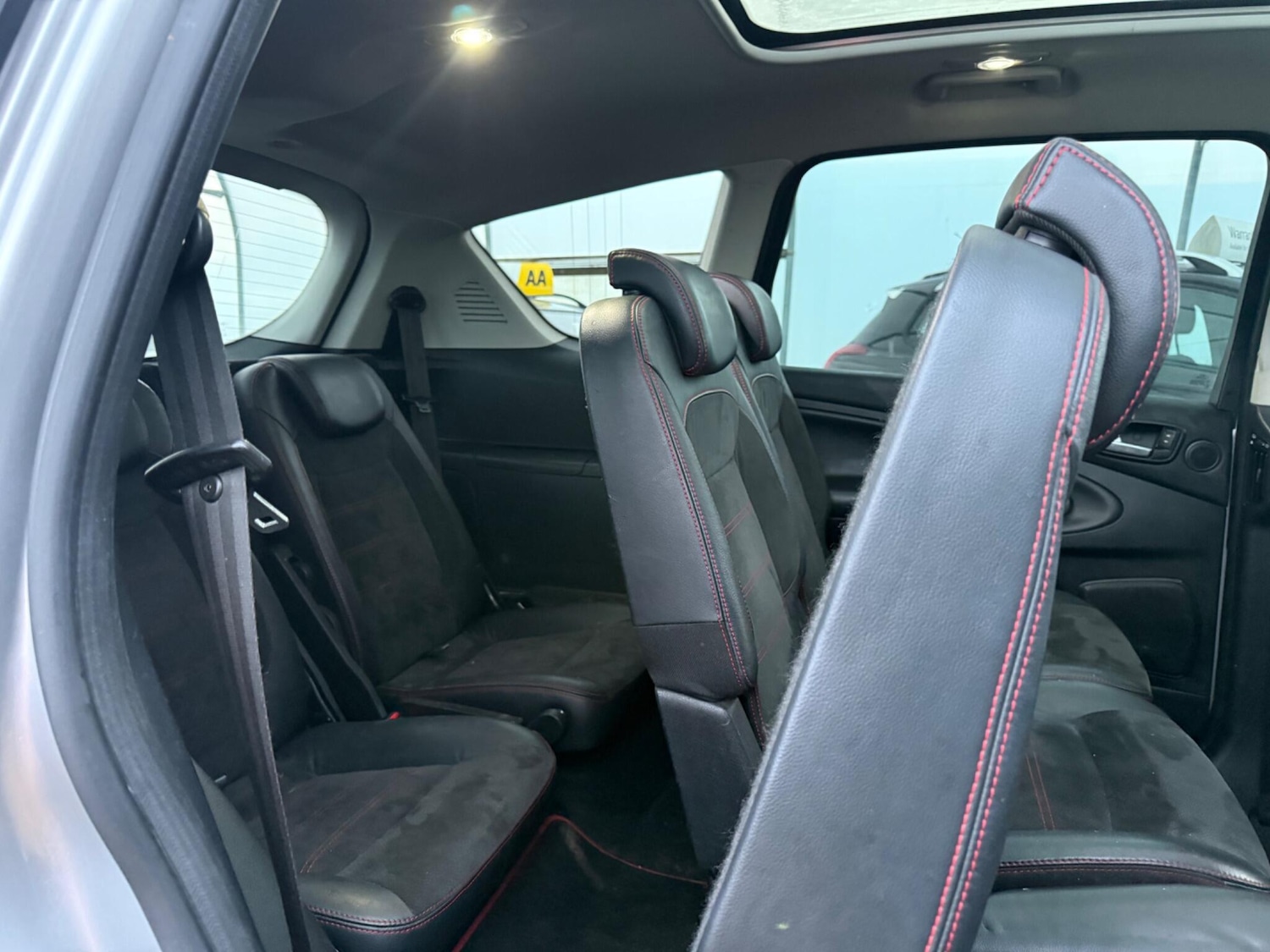 Used Ford S-Max 2011 for sale - 77637604: Photo 20