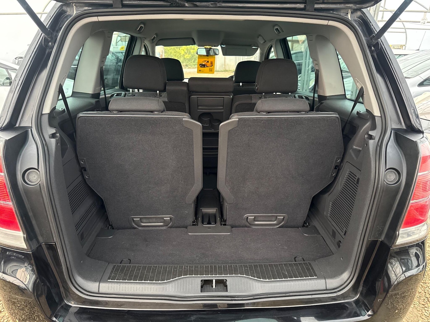 Used Vauxhall Zafira 2007 for sale - 76485523: Photo 21