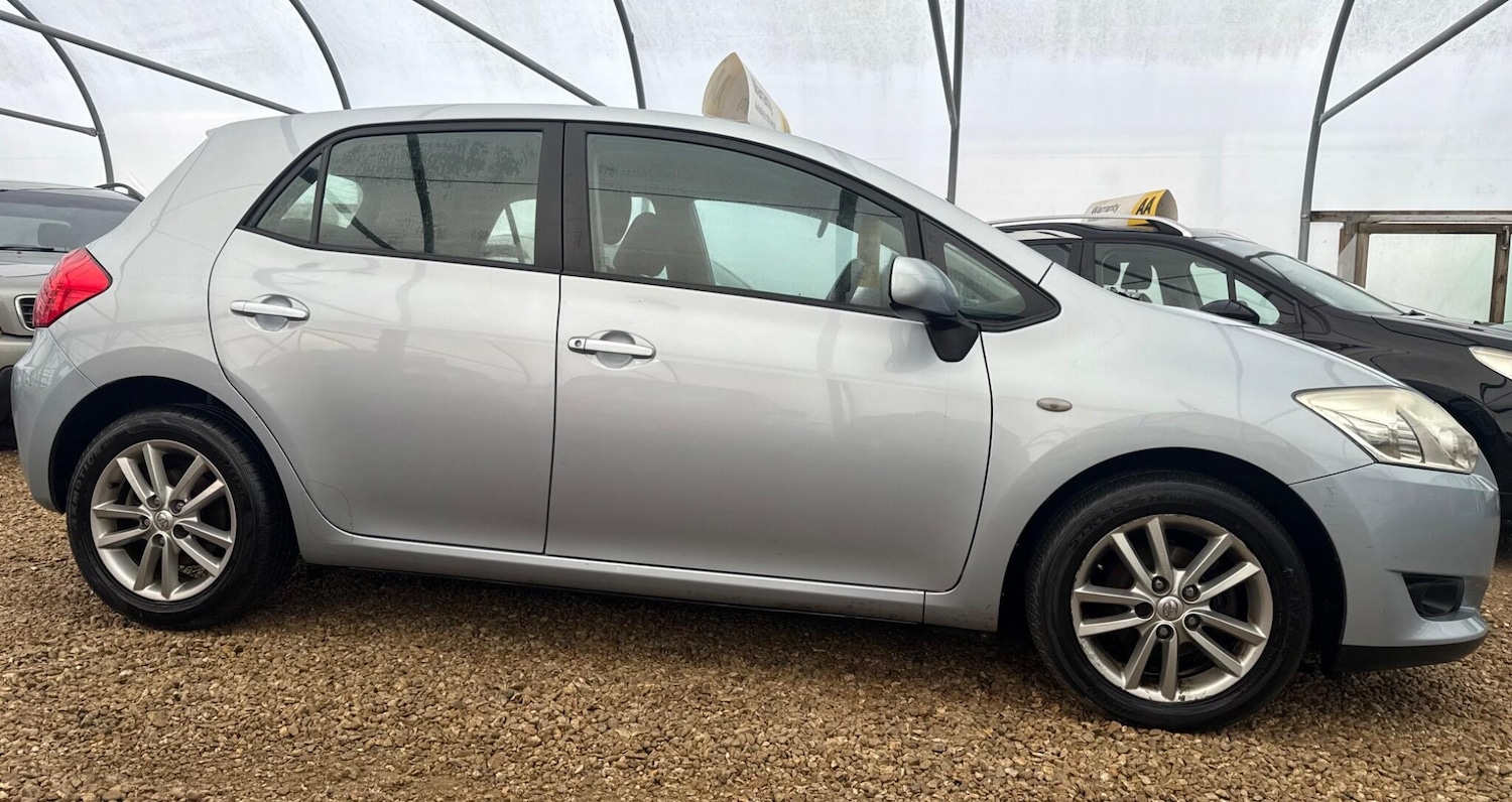 Used Toyota Auris 2010 for sale - 76926202: Photo 21