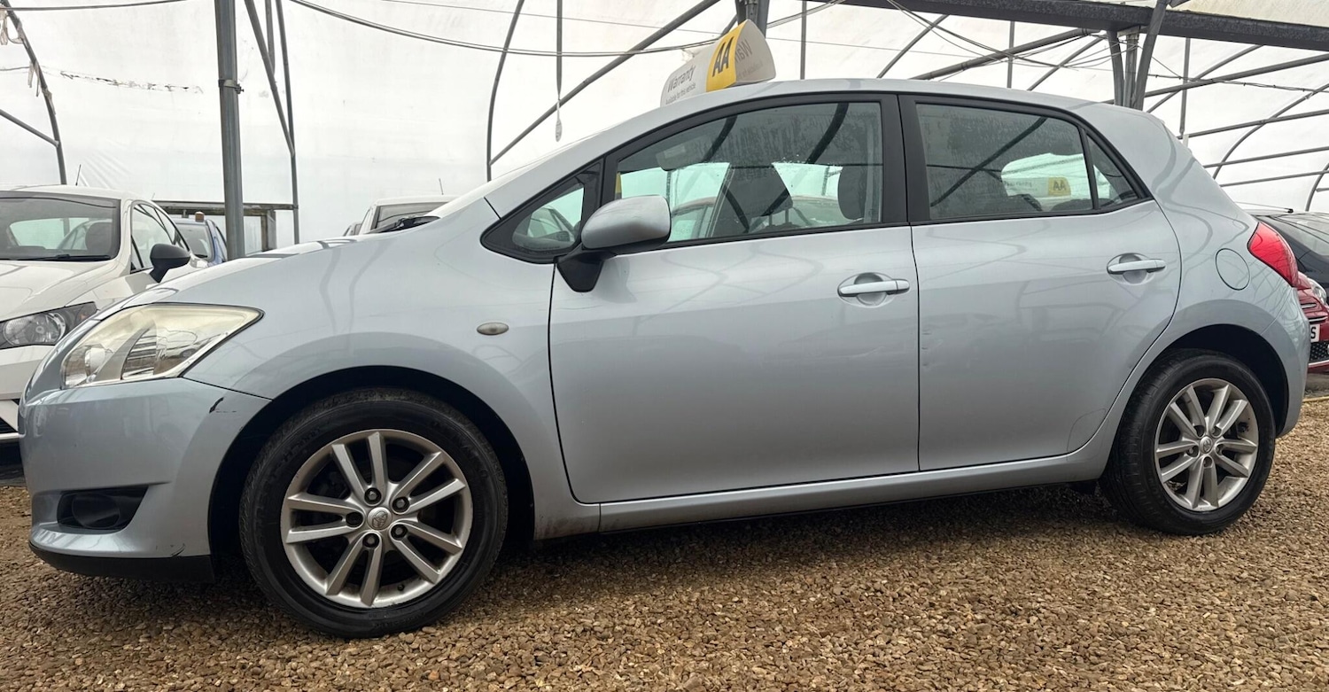 Used Toyota Auris 2010 for sale - 76926202: Photo 32