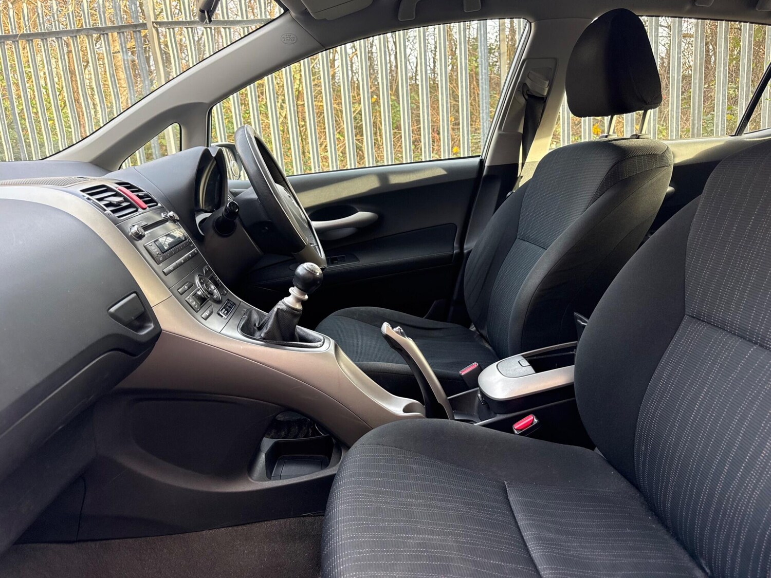 Used Toyota Auris 2010 for sale - 76926202: Photo 40