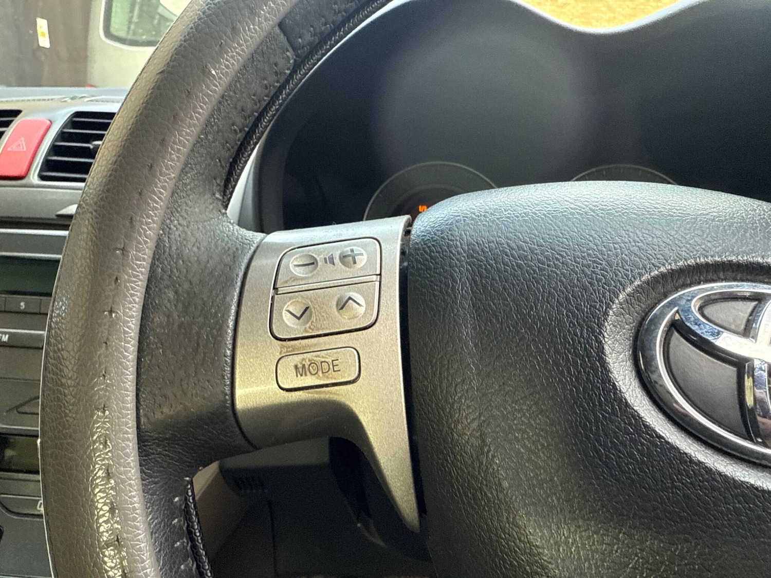 Used Toyota Auris 2010 for sale - 76926202: Photo 44