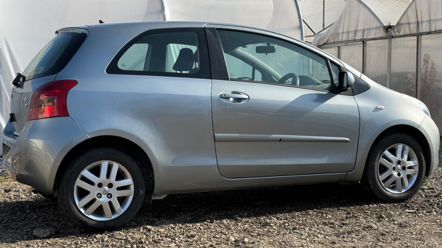 Toyota Yaris (08) - 1.3 VVT-i TR 3dr - Image 10