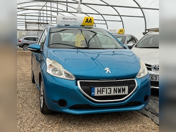 Peugeot - 208