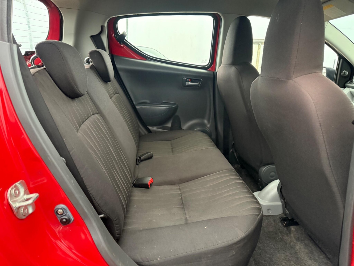 Used Nissan Pixo 2011 for sale - 76965518: Photo 18