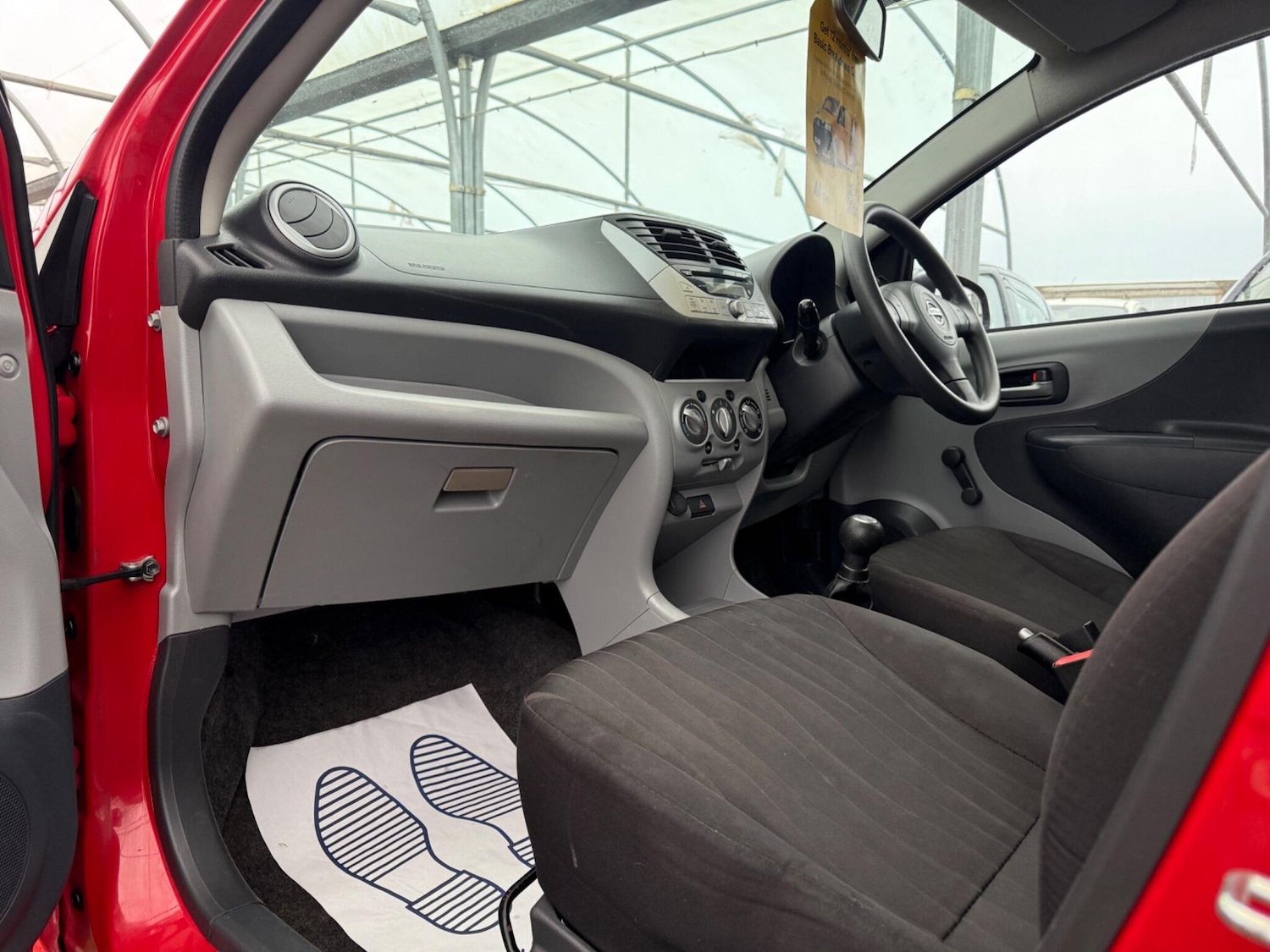 Used Nissan Pixo 2011 for sale - 76965518: Photo 28